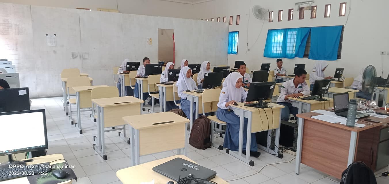 Suasana Ruang Belajar RPL